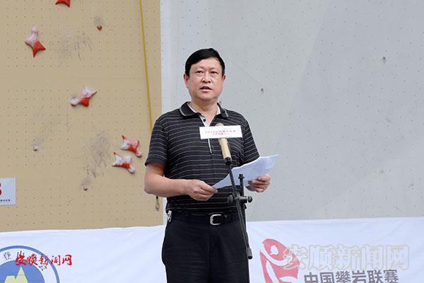 廖晓龙讲话.JPG 廖晓龙讲话.JPG