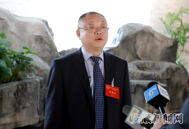 黄果树旅游区管委会主任汪贤勇：充分发挥黄果树龙头优势 推动全域旅游发展再上新台阶
