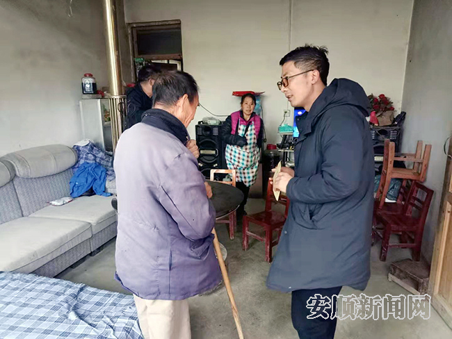 卯足三力接续乡村振兴——记全省优秀党务工作者省委军民融合办驻紫云尅哨村原第一书记杨隆