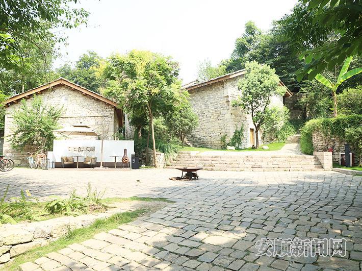 黄果树镇石头寨村：努力建设安全健康，富裕美丽的宜居乡村