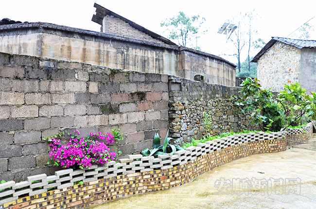 关岭丫新村： 干群共建共享美丽家园