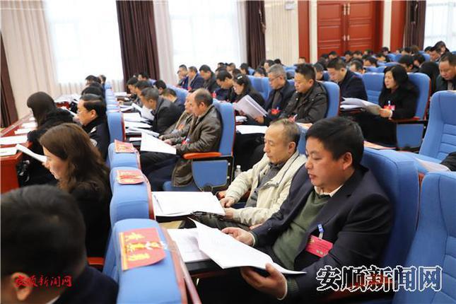 会议现场（放任宏伟讲话里面 分散放）   (2).JPG