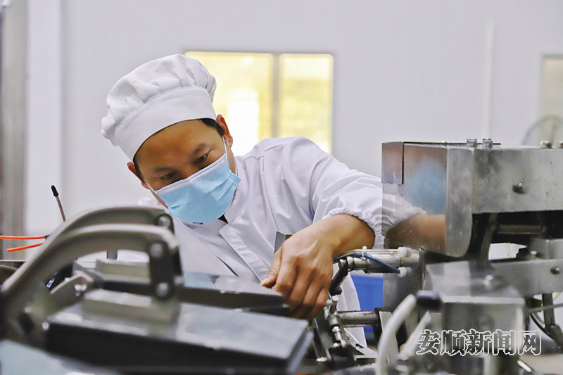 搬迁群众就近就业 搬迁群众就近就业