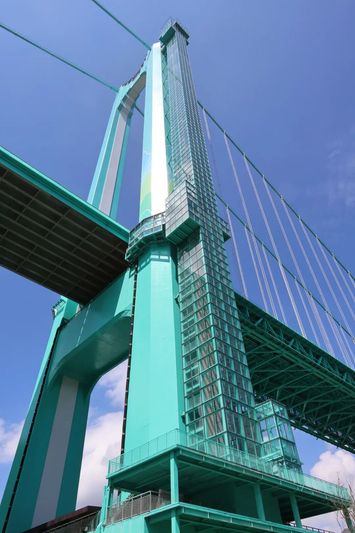 高达207米的观光电梯-FZ10021196824.JPG
