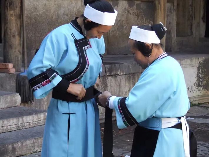 丝头系腰.jpg